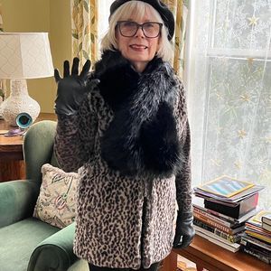 Meet your Posher, Donna